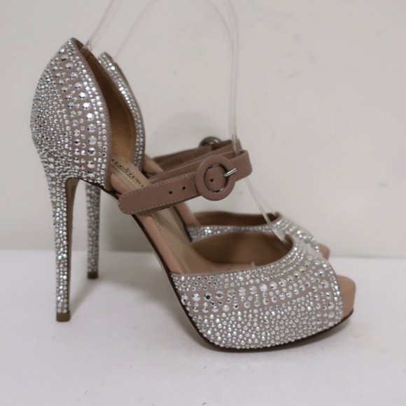 Valentino Microstud Mary Jane Pumps Size 35.5 - Picture 2 of 11
